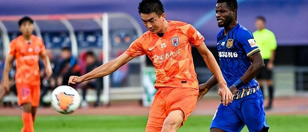 包含赛前西甲传出新动向，山东泰山战术微调，管理层表态——引发热议，纪律约束更严格的词条