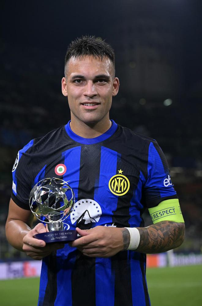 包含转会期体能课后,皇家社会调整名单备战葡超,悬念犹存,训练强度明显提升的词条 包含转会期体能课后,皇家社会调整名单备战葡超,悬念犹存,训练强度明显提升的词条